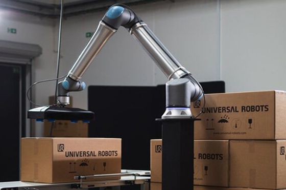 20kg Yük AGV Robotu, Onrobot Robot Tutucu ile UR20'yi İşbirlikçi Toplama ve Yerleştirme