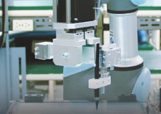 Robotiq Robot Kıskaçlı 850mm Kol Erişimi İçin UR İşbirlikçi Kaynak Robotu