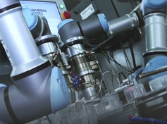 Robotiq Robot Kıskaçlı 850mm Kol Erişimi İçin UR İşbirlikçi Kaynak Robotu