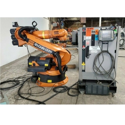 Endüstriyel Robot KUKA KR 210 R2700-2 CNGBS ile 6 Eksenli Robot Yakalayıcı