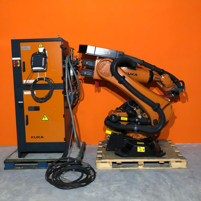 KUKA KR 240 R3330 CNGBS doğrusal rehber rayı ile paletleme robotu Otomatik Makine Faydalı Yük 240kg Robot kolu