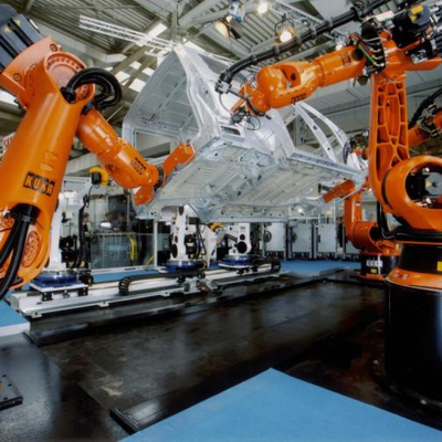 KUKA KR 240 R3330 CNGBS doğrusal rehber rayı ile paletleme robotu Otomatik Makine Faydalı Yük 240kg Robot kolu