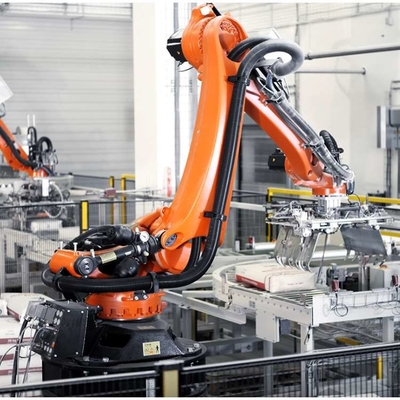Kuka Robot Kolu 6 Eksen KR 10 R1420 Endüstriyel Robot İşlemciliği İçin CNGBS Robot Kılavuz Rayı ile