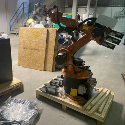 6 Eksenli Robotik Kol KR 20 R1810 CNGBS Robotu Giysi Paketi ile Kuka Endüstriyel Robotu Olarak İşleme Götürmek