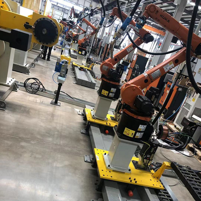 2500KG'lık yükü ve 3200MM'lik erişimini ABB Robotu ve diğer robotları rehber ray olarak taşıyan robot rayları