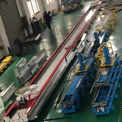 2500KG'lık yükü ve 3200MM'lik erişimini ABB Robotu ve diğer robotları rehber ray olarak taşıyan robot rayları