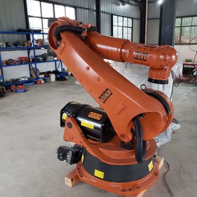 Kuka Robot KR 70 R2100 6 Eksenli Robot Kollu 6 Eksenli Kaynak Otomasyonu için CNGBS Silah Temizleme İstasyonu ile