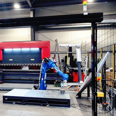 Endüstriyel Yaskawa Robot Kolu GP180 Palet Yapma Makinesi Olarak CNGBS Yakalayıcıyla