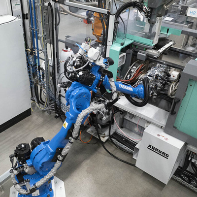 YASKAWA Pallet Makinesi GP50 CNGBS Giyim Paketiyle Daha Uzun Kullanım Zamanı İş İstasyonu Endüstriyel Robot Olarak
