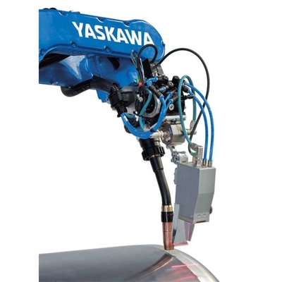 6 Eksenli Robot Kolları Yaskawa AR700 CNGBS Robot Yakalayıcı ile Birleştirilmiş