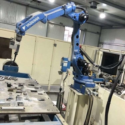 Yaskawa AR1440 CNGBS Robotu Otomatik Kaynak Robotu için Kaynak Yerleştiricisi ile Kaynak Robotu Kol