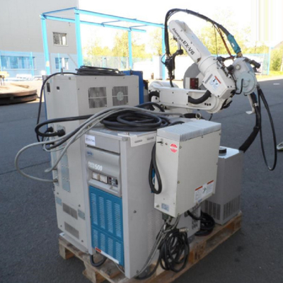 OTC Endüstriyel Robotu FD-B6L 2008MM Erişimiyle ARC kaynak makinesi ve kaynak makinesi DM350 ile