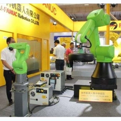Cnc Robotik Kol 6 Eksenli Fanuc CR-4iA CNGBS Robotu Giyim Paketiyle İşbirliği Robotu kaynak için