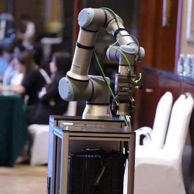 Yüksek Yüklü İşbirliği Robotu UR 16e 16KG 6 Eksenlik Yüklü İşbirliği Robotu