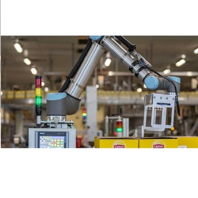 İşbirliği Robotu Kollu UR 10e Of 6 Aixs Cobot 10KG Faydalı Yüklü Robot Kapaklı Kaynak için