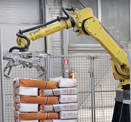 Robotik Palletizer FANUC M-710iC/70 Cam Vakum kaldırıcı işleme makinesi Robot Sıvı işleme robot stok tedarikçisi