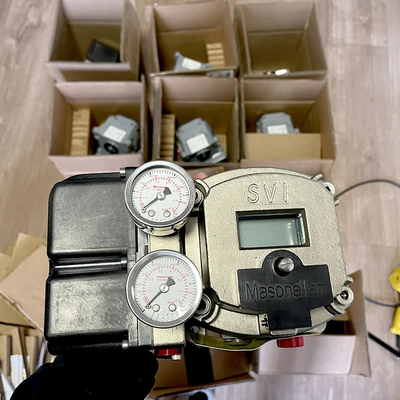 Masoneilan SVI2 Valve Positioner ve 78-40 Düzenleyici ile Düz Köşe Tipi Üst Rehber Valf Elektrik Gücü için Uygun
