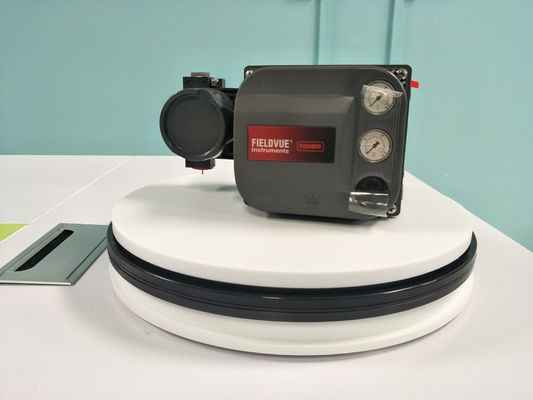 Vanessa Serisi 30.000 Akış Kontrolü Çeyreği Dönüşü Üçlü Offset Valf Fisher DVC6200 Valf Yerleştiricisi ile