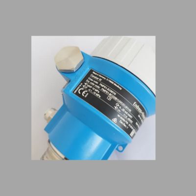 Endress+Hauser ProlineProwirl D200 girdap akışölçüsü ve Cerabar PMC51B basınç verici ile donatılmış basınç azaltma ve sıcaklık istasyonu