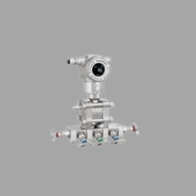 Endress+Hauser Proline Prowirl R 200 debimetre ve Deltabar PMD50 diferansiyel basınç transmitteri ile basınç/akış kontrol ünitesi.