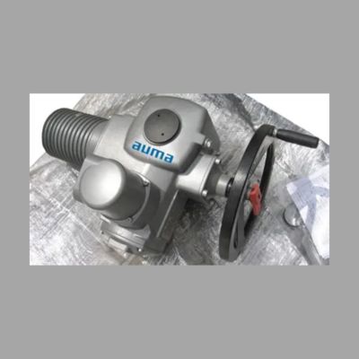 AUMA GS yarı dönüşlü vites kutusu ve SA çok dönüşlü modüler evrensel elektrikli aktüatörlü motorlu top valfi.