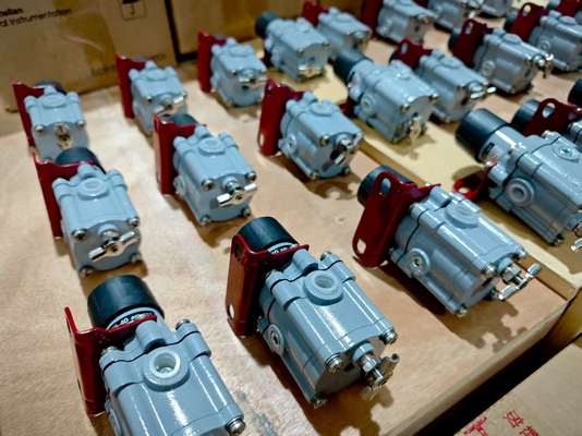 Masoneilan 78 Serisi Vana Konumlayıcı 5-100psi 1/4NPT Basınç Tahliyesi