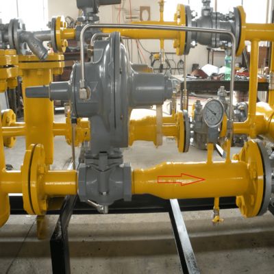 Yüksek Akışlı Fisher 299H Serisi Pilot Kontrollü Basınç Düşürücü Regülatör Flanşlı Bağlantı Doğalgaz İletimi İçin