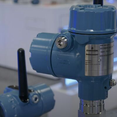 Emerson Kablosuz HART İletişimsiz Radar Seviye Göndericisi Rosemount 3408 Monitor Seviye Ölçümleri