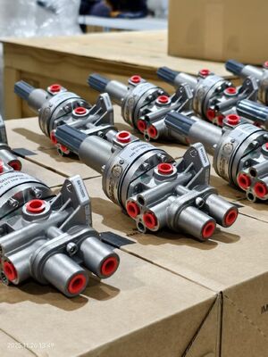 Fisher 377 Pnömatik Rölesi FisherDVC6200 Dijital Vana Kontrol Cihazı Petrokimya, Enerji ve Proses Otomasyonu için Endüstriyel Vana Kontrol Çözümü