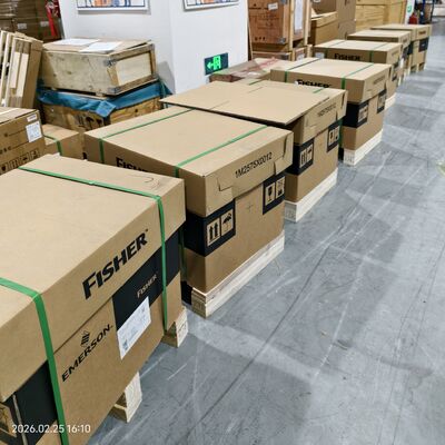 Fisher Tipleri 1098-EGR ve 1098H-EGR Basınç düşürücü düzenleyicileri ve stoklu 63EG-98HM düzenleyicisi ile monte edilmiş kaydırma