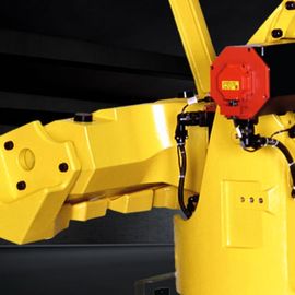 Masoneilan SVI2-21123111 konumlandırıcı ve Fisher T205B basınç düzenleyici valfi ile pnevmatik kontrol valfi