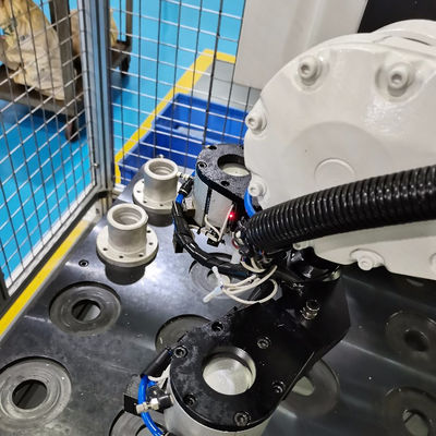 6 Eksen IRB6700 1525kg Yük 300kg Erişim 2700mm Freze Robotu