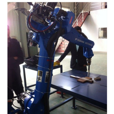 Malzeme Taşıma Makinesi İçin Otomatik Kaynak Robotu 6 Eksenli Robot GP180