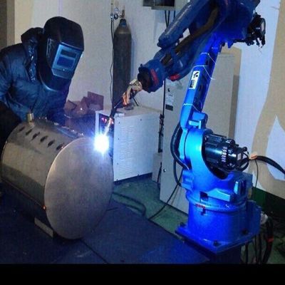 Lazer Kesim İşleme İçin Kaynakçı RD500S ile Motoman AR1440