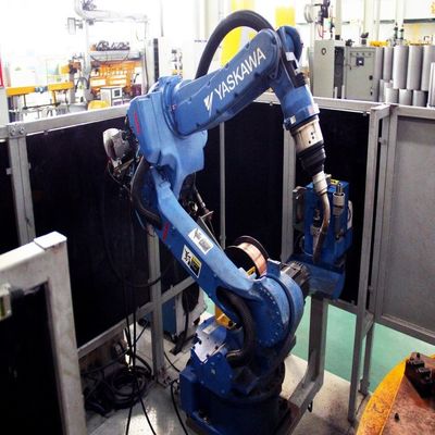 Robotik Kaynak İçin Kaynakçı RD350S ile 6 Eksenli Robot Kol Motoman AR1440