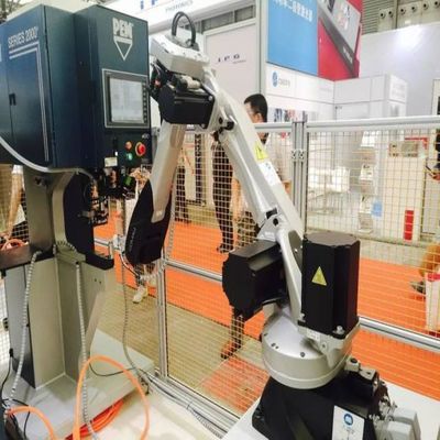 Poliş Robotu Yarışçı-7-1.0 7 kg 6 Eksenli Robotik Kol İşlem Otomasyonuna