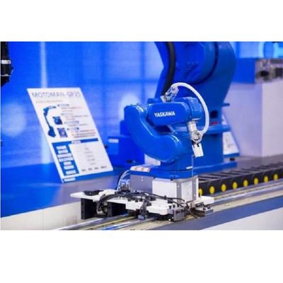 Malzeme Taşıma için 7KG Yük ve YRC1000 CNC Kontrol Cihazı ile GP7 Endüstriyel Robot Fiyatı