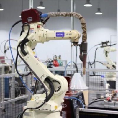 MIG Kaynak Robotu 6 Eksen OTC FD-B6 Otomobil Kaynak Robotik Kaynak Makinesi