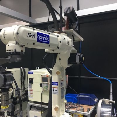 Kaynak Torçları Otomatik Kaynak Robotu OTC FD-V8 8kg Mig Kaynak İçin Yük