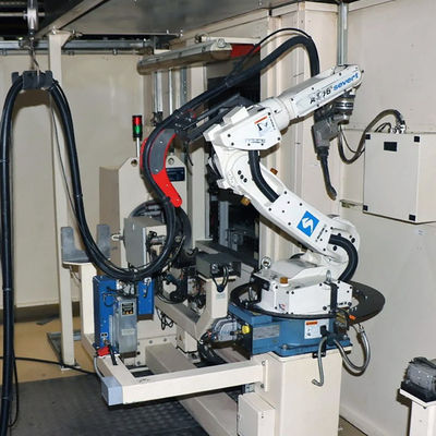 Kaynak Torçları Otomatik Kaynak Robotu OTC FD-V8 8kg Mig Kaynak İçin Yük