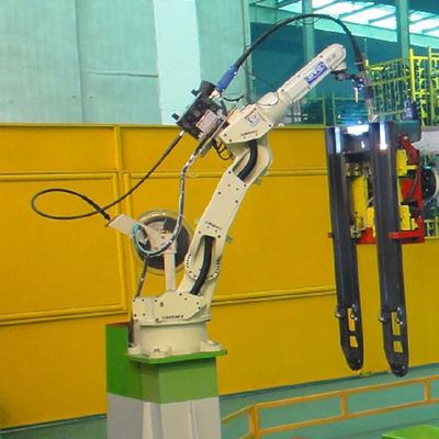 Kaynak için Diğer Kaynak Ekipmanları Olarak 8KG Yüklü FD-V8L'nin Daha Hızlı ve Daha İnce Robotik Kaynak Robotu