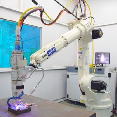 Kaynak için Diğer Kaynak Ekipmanları Olarak 8KG Yüklü FD-V8L'nin Daha Hızlı ve Daha İnce Robotik Kaynak Robotu