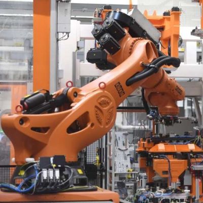 5 Eksen Manipülatörlü Robotik Kol KR 470 PA'yı Endüstriyel Robot Olarak Kullanma