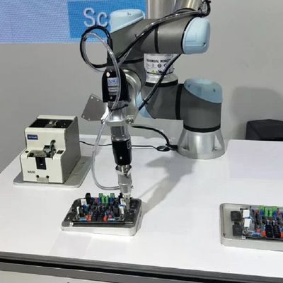 Pick And Place Machine İçin İşbirliğine Dayalı Robot Olarak 5KG Yük Manipülatörüne Sahip Hafif Cobot Robot UR 5e