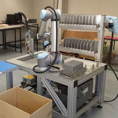 Malzeme Taşıma Ekipmanları Parçaları İçin Cobot Olarak 3KG Yüklü İşbirlikçi Robotun Mini Robotu UR 3e