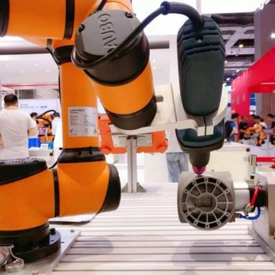 AUBO i5 Cobot Olarak Kilitleme Vidası İçin 6 Eksenli İşbirlikçi Robot Kolu