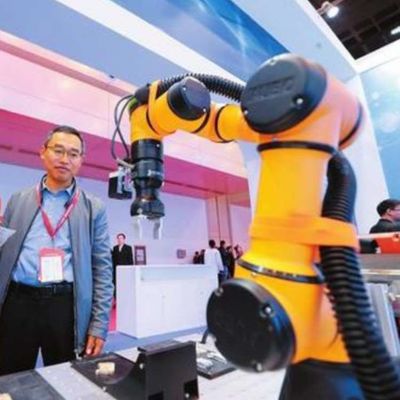 Cobot AUBO I16 İşbirlikçi Robot Olarak Yükleme Ve Boşaltma İçin 6 Eksen