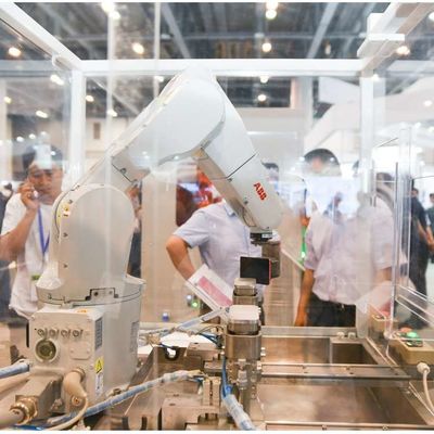 Cobot Endüstriyel Robotik Kol IRB 1200-5/0.9 6 Eksen Robotu Taşıma Robotu Olarak