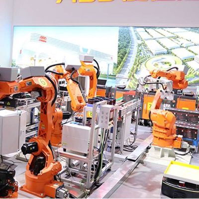 6 Eksenli Endüstriyel Robotik Kol QJR20-1600 Robotik Çin Püskürtme Robotu Olarak