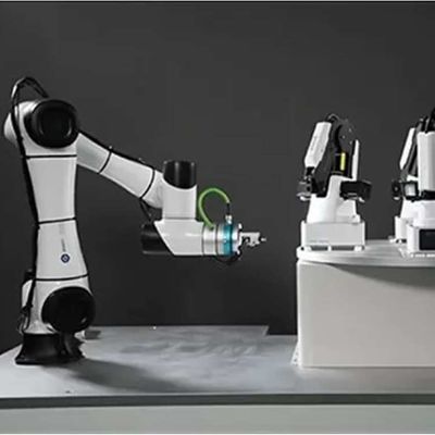 Robotik Kol 6 Eksenli CR5 Cobot Robot 5kg Kullanılabilir Yükleme ve Cobot olarak otomatik boşaltma için